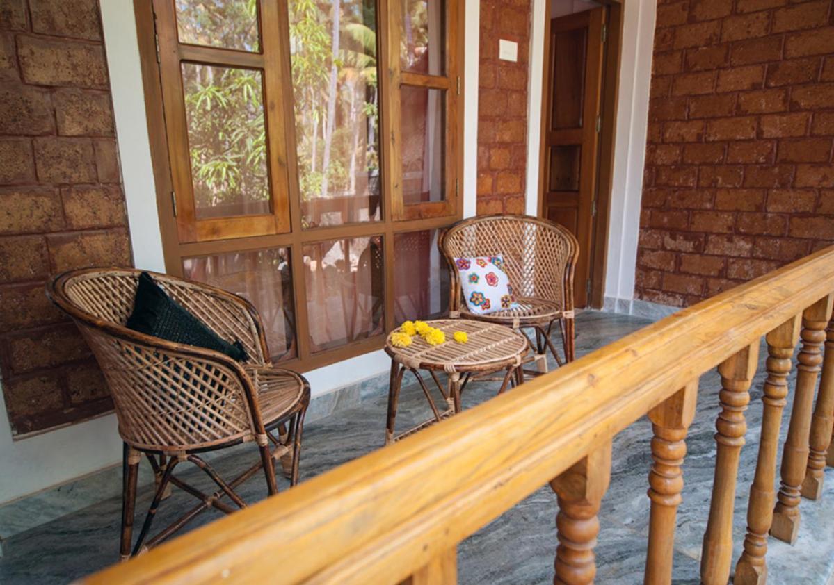 Ashiyana Cliff And Beach Resort Варкала Экстерьер фото